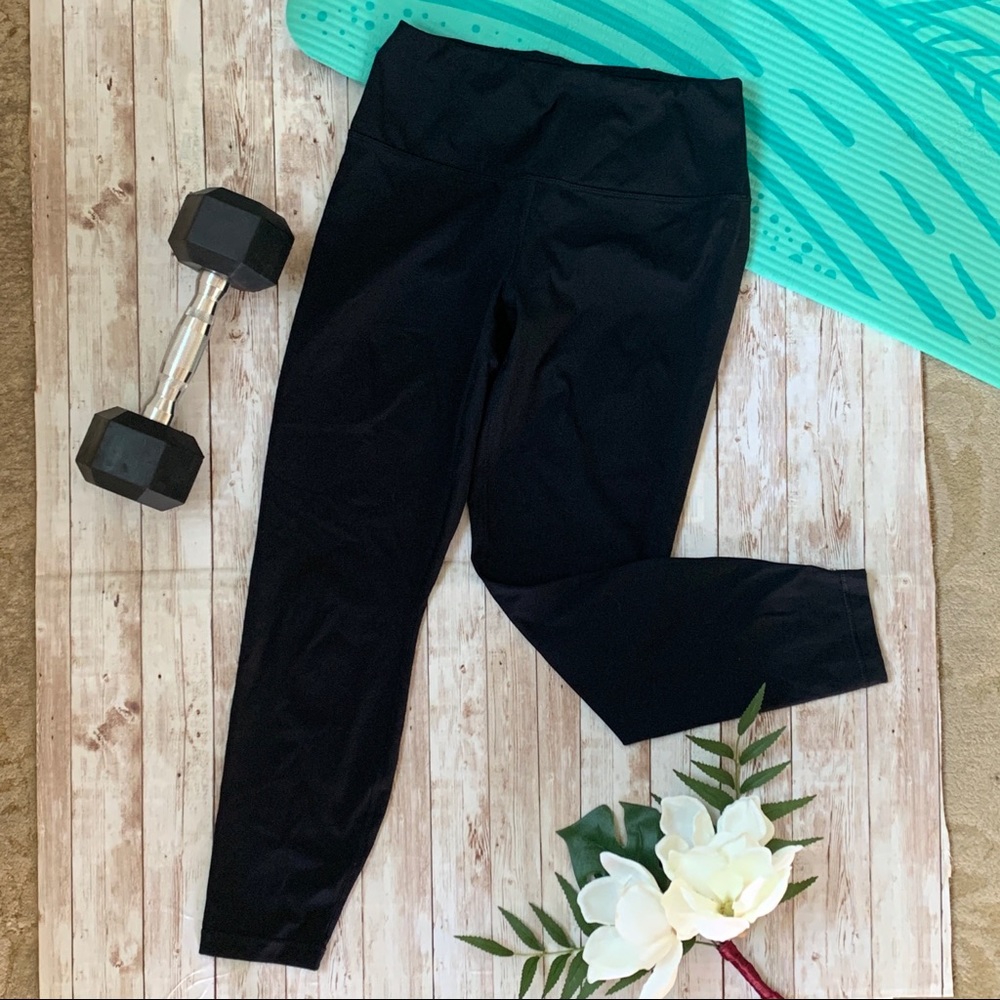 Yogalicious Women’s Criss-Cross back long Leggings